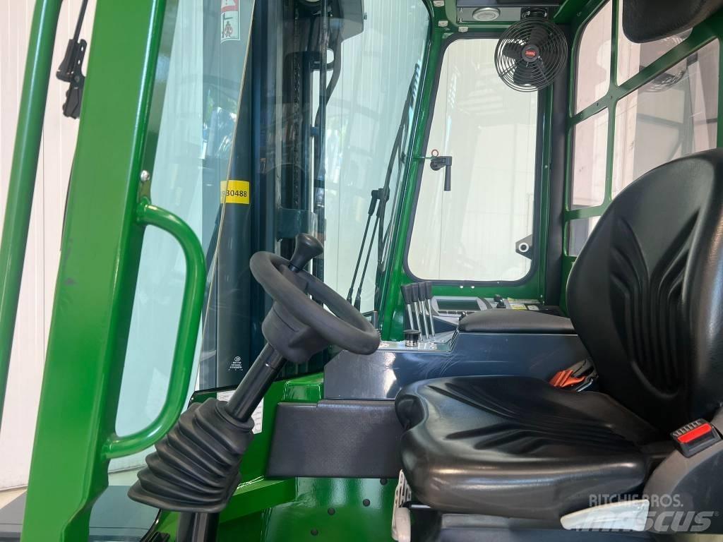 Combilift C4000ET شاحنة المناولة رباعية الاتجاهات