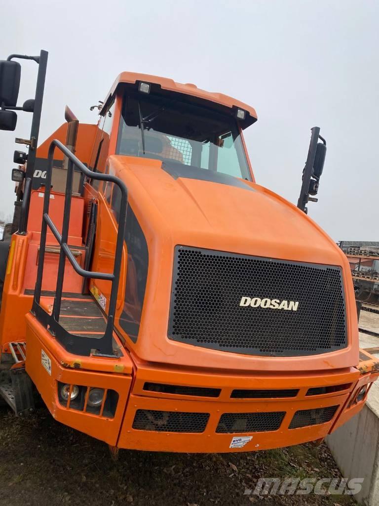 Doosan DA 30 ساحبات مفصلية