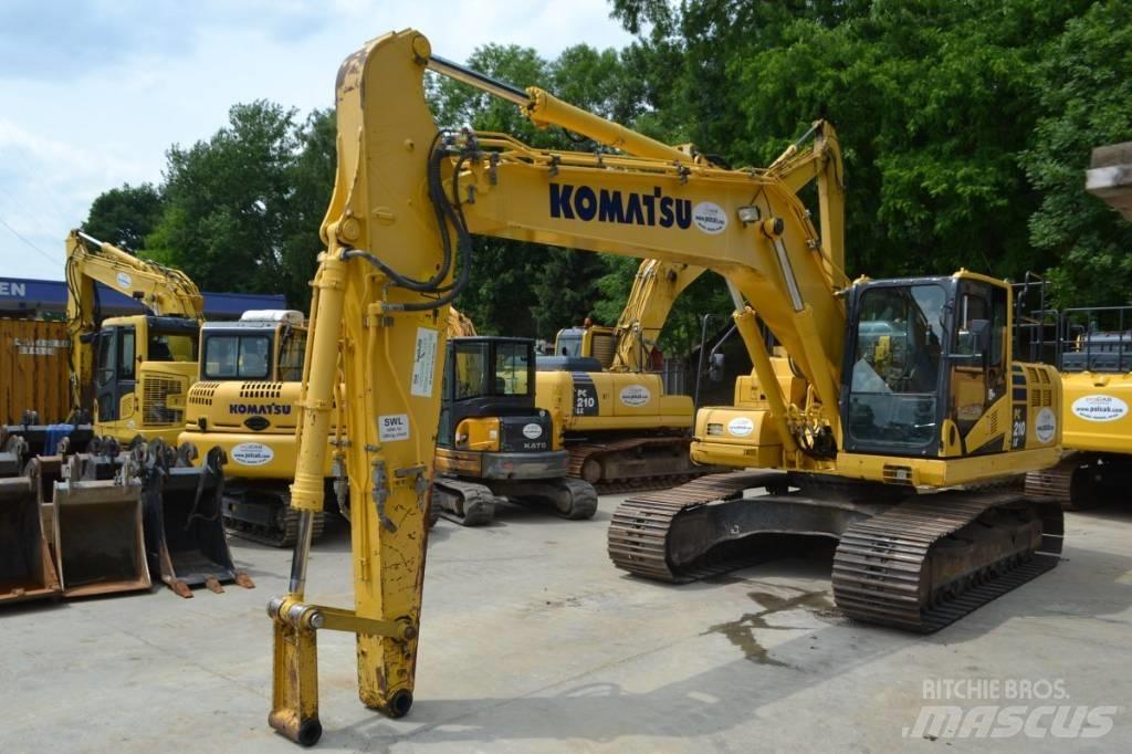 Komatsu PC 210 LC-11 حفارات زحافة