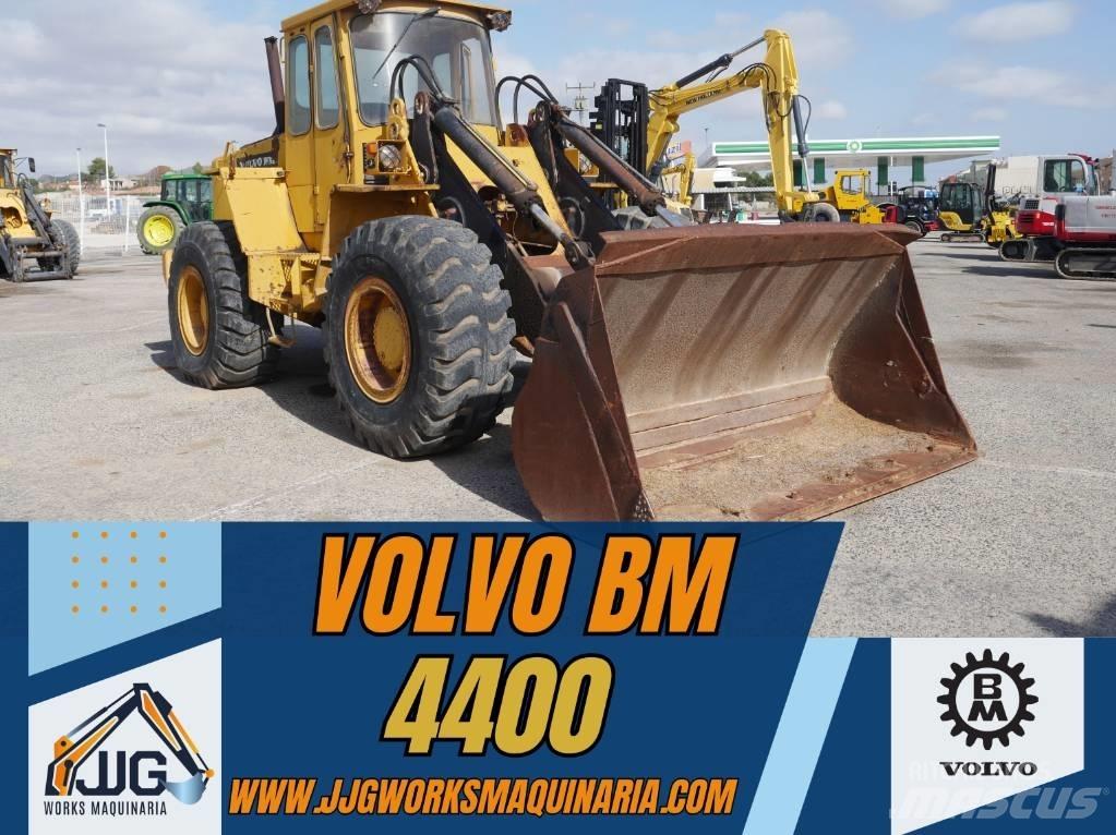 Volvo BM 4400 لوادر بعجل