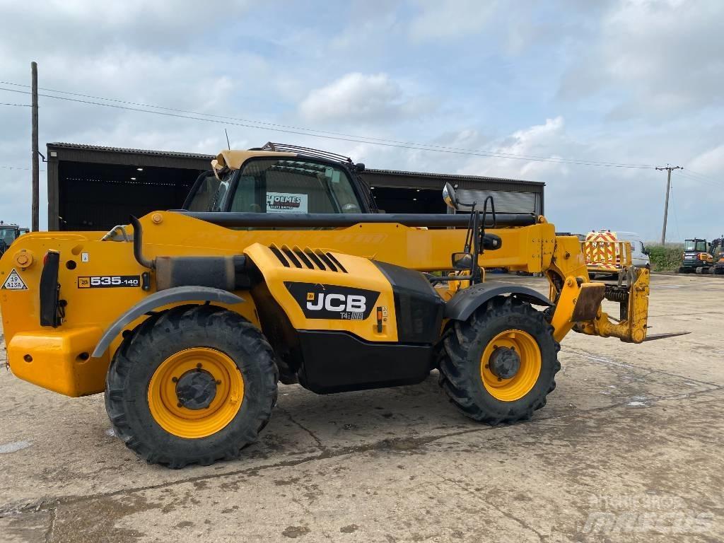 JCB 535-140 مناولات متداخلة