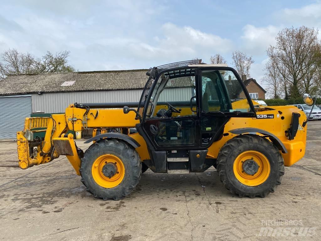 JCB 535-140 مناولات متداخلة