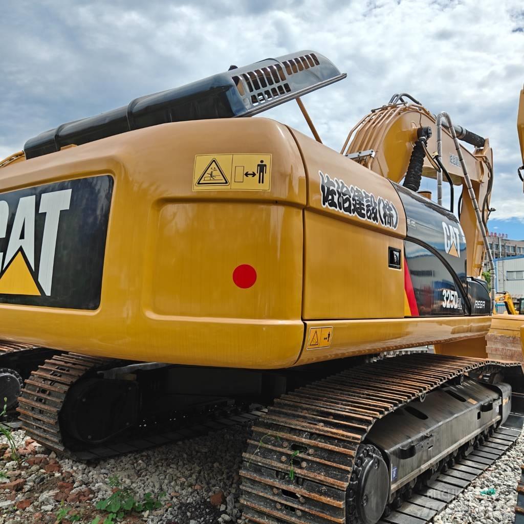 CAT 325D حفارات زحافة