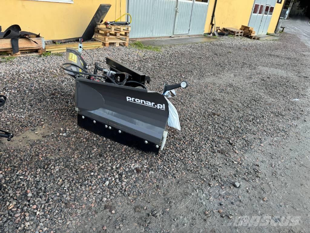 Pronar PUV 2000M حراثات ونصول الجليد