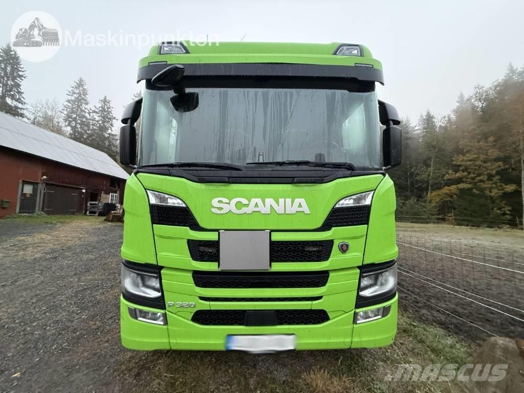 Scania P 320 شاحنات ذات هيكل صندوقي