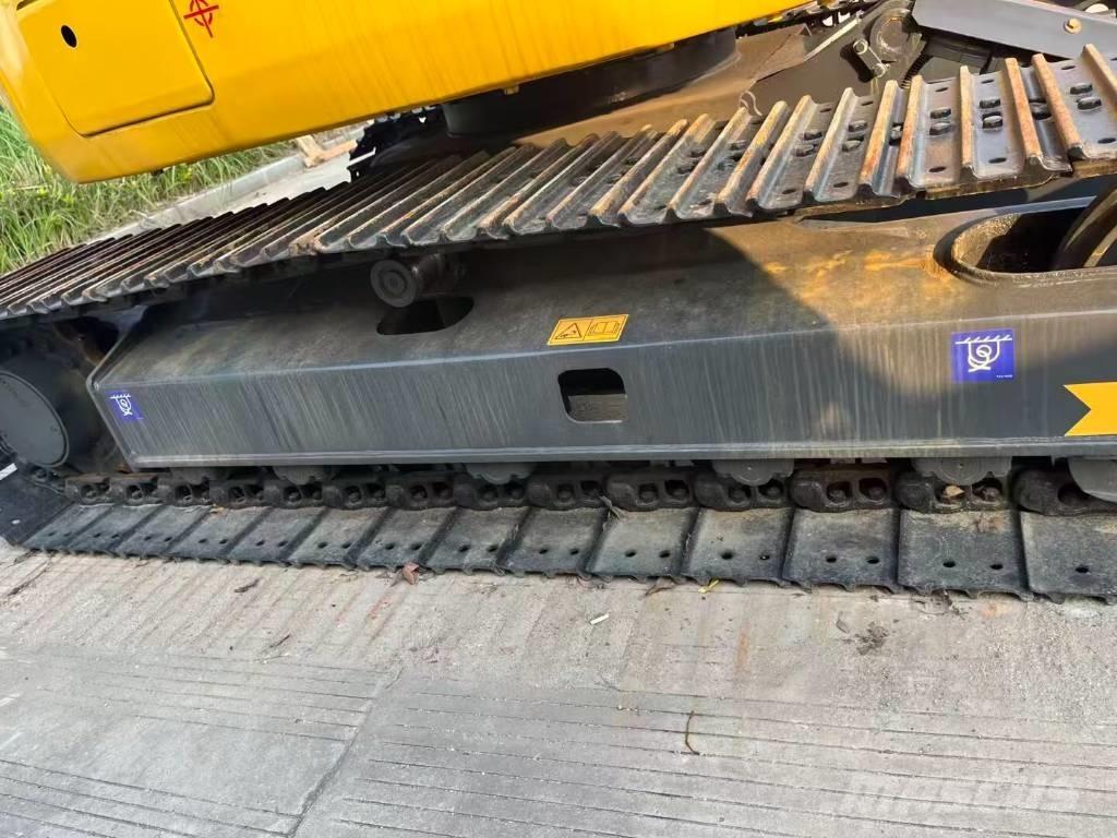 Komatsu PC 78 US حفارات زحافة