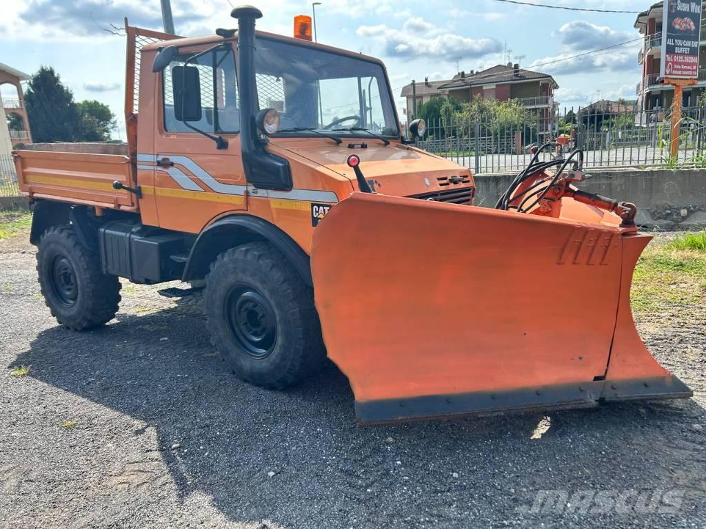 Mercedes-Benz unimog شاحنات ذات هيكل صندوقي