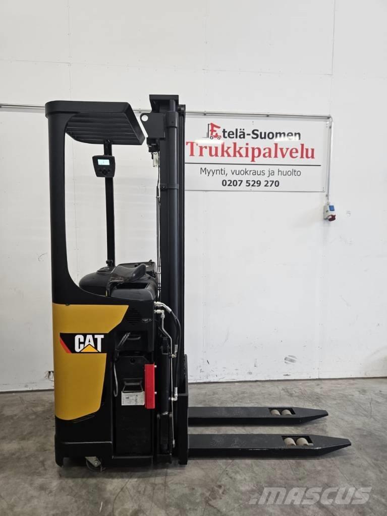 CAT NSR16N (Vuokralla) شاحنات مناولة ذاتية الدفع