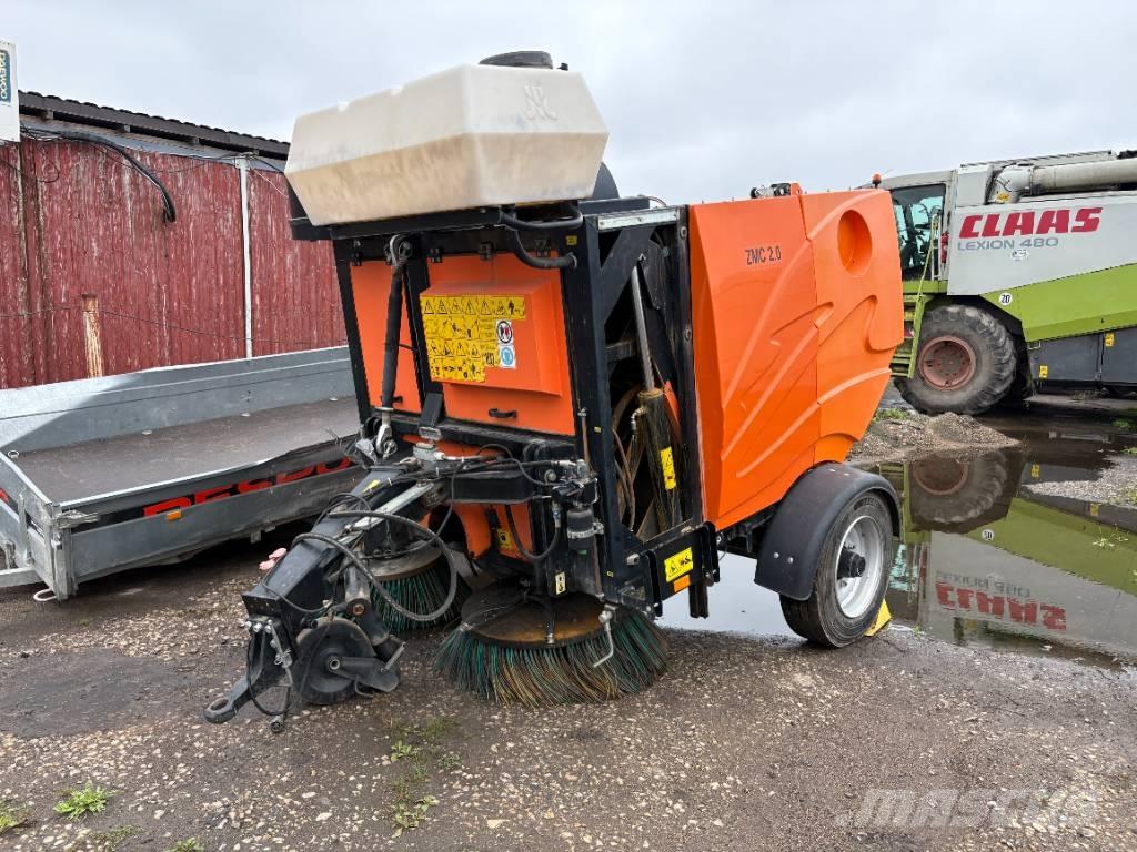 Pronar ZMC 2.0 كناسات