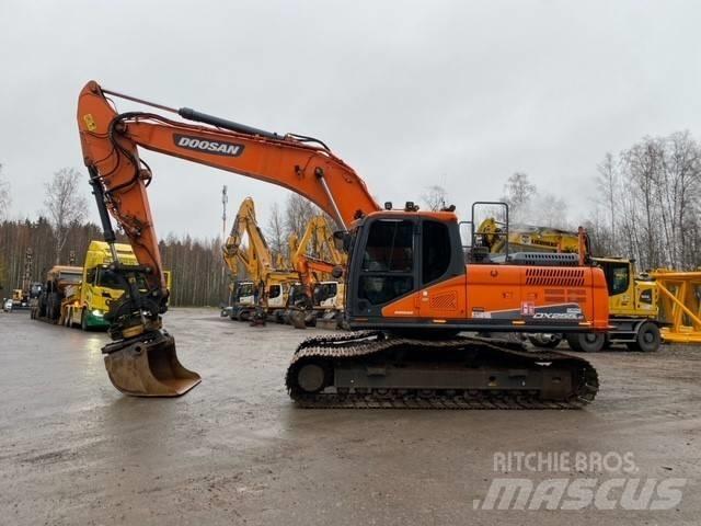 Doosan DX 255 LC-5 حفارات زحافة