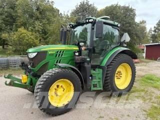 John Deere 6130 R الجرارات