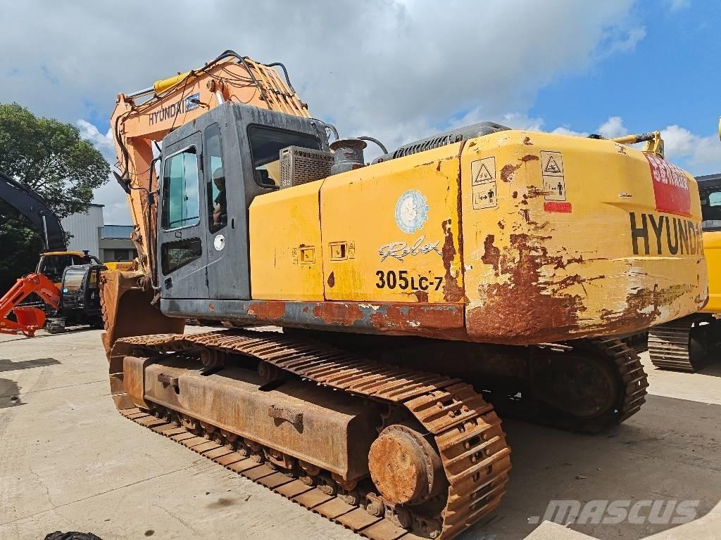 Hyundai R305LC-7 حفارات زحافة