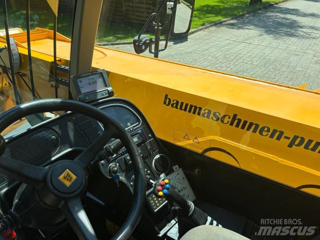 JCB 541-70 مناولات متداخلة