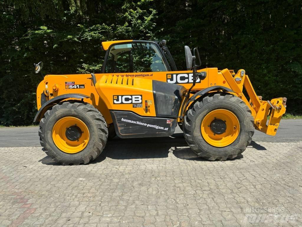 JCB 541-70 مناولات متداخلة