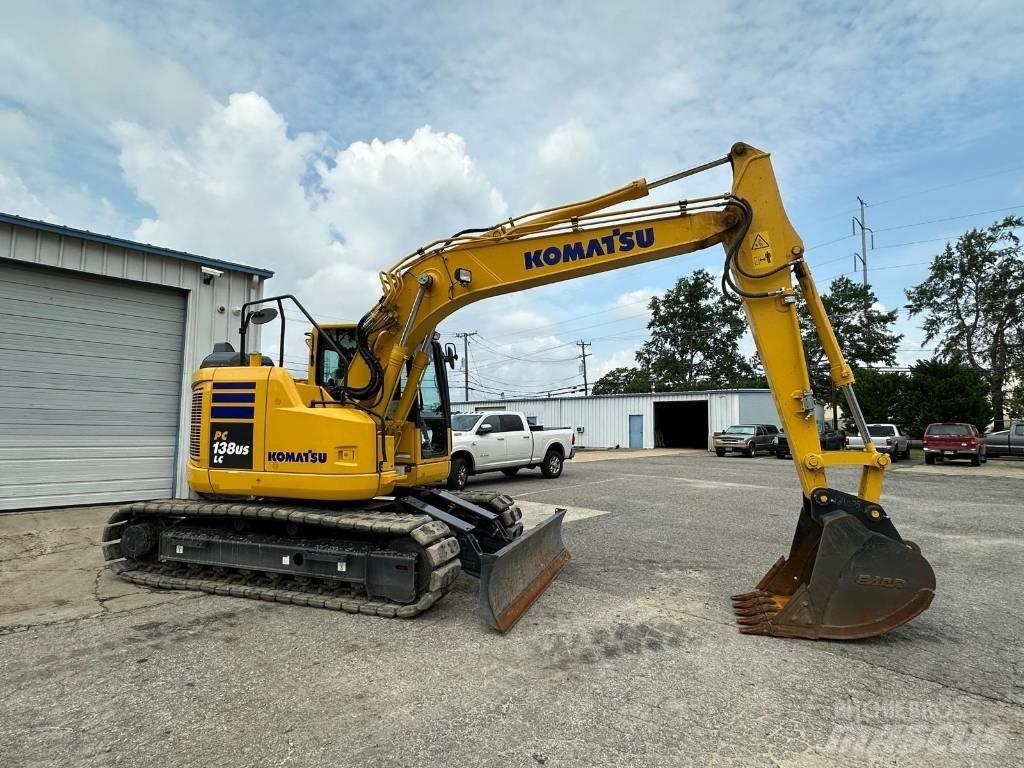 Komatsu PC 138 USLC حفارات زحافة