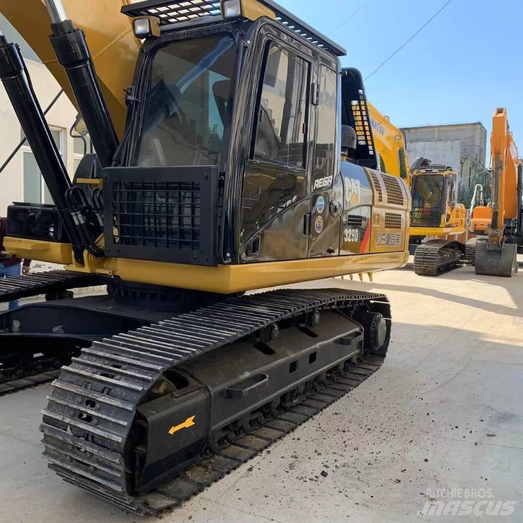 CAT 329 E حفارات زحافة