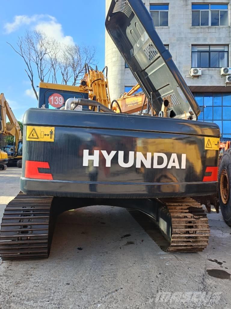 Hyundai R220LC-9S حفارات زحافة