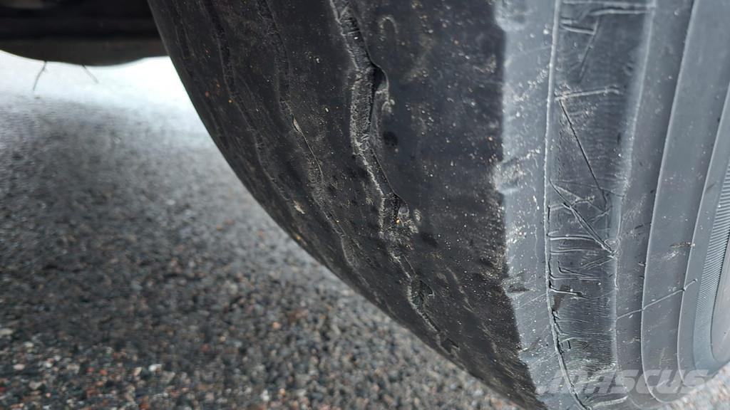 Volvo FH شاحنات أشجار