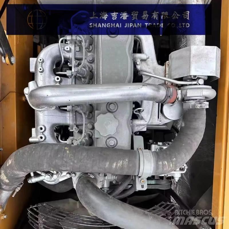 Sany SY 135 حفارات زحافة