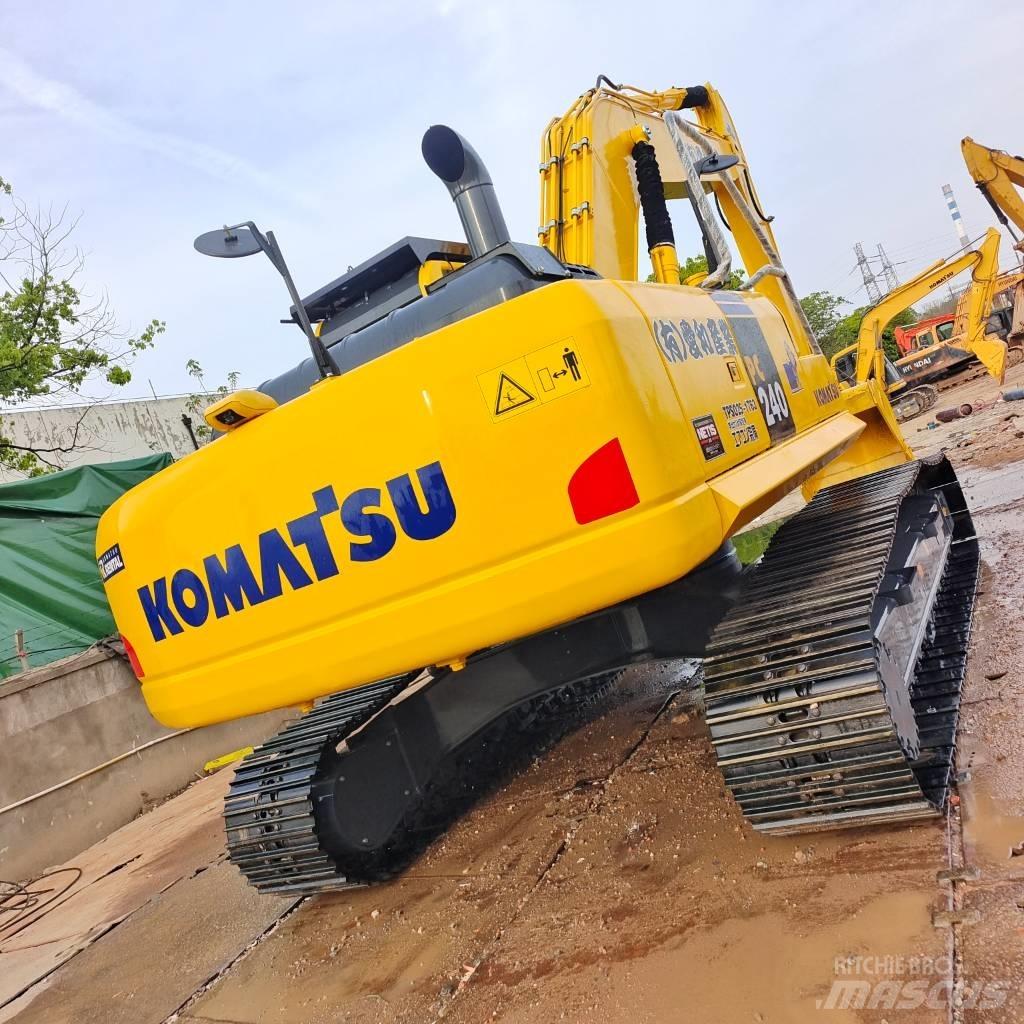 Komatsu PC 240 LC-8 حفارات زحافة