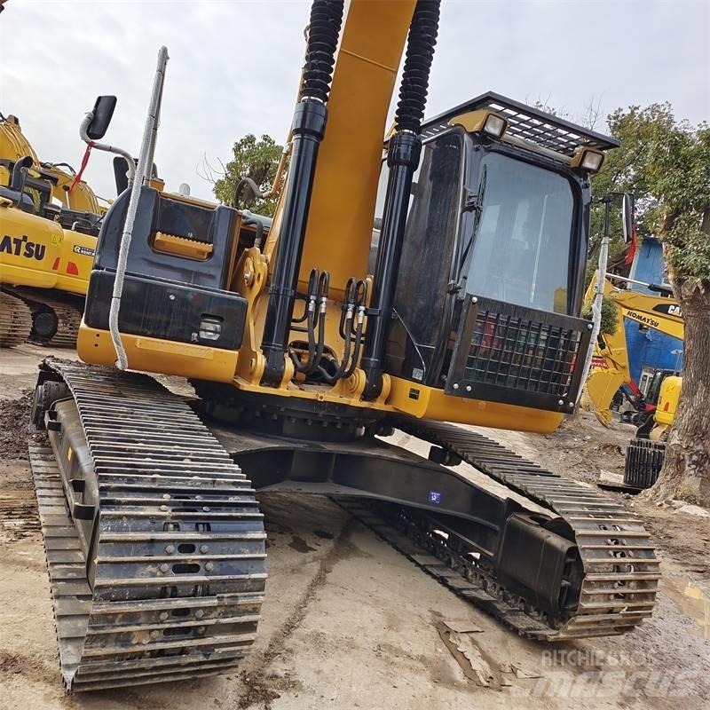 CAT 336 D حفارات زحافة
