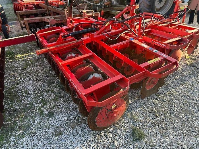 Angeloni EFV22-560 زحافات ساحقة