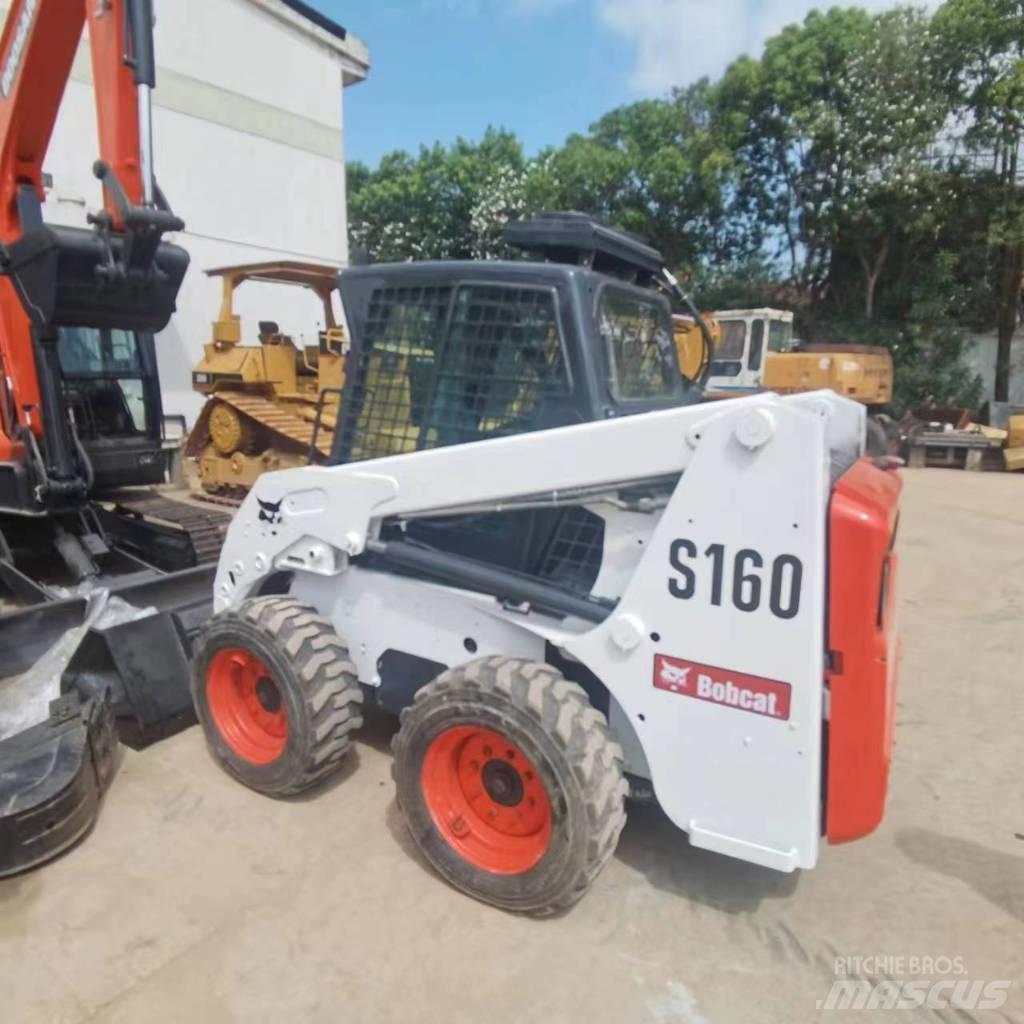 Bobcat S160 لوادر انزلاقية التوجيه