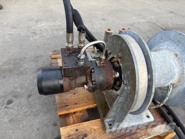 Woma USED WINCH ملحقات وقطع غيار معدات الحفر