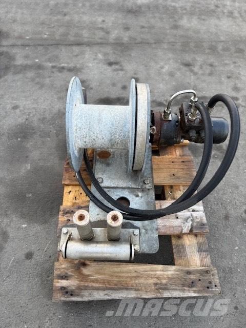 Woma USED WINCH ملحقات وقطع غيار معدات الحفر