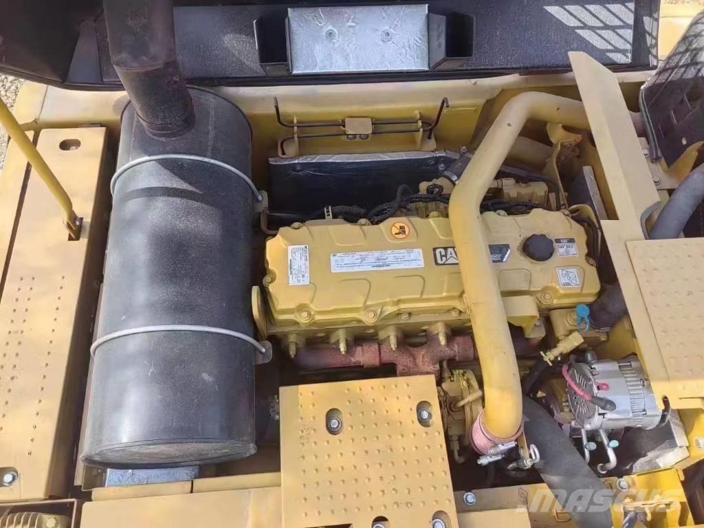 CAT 336 D L حفارات زحافة