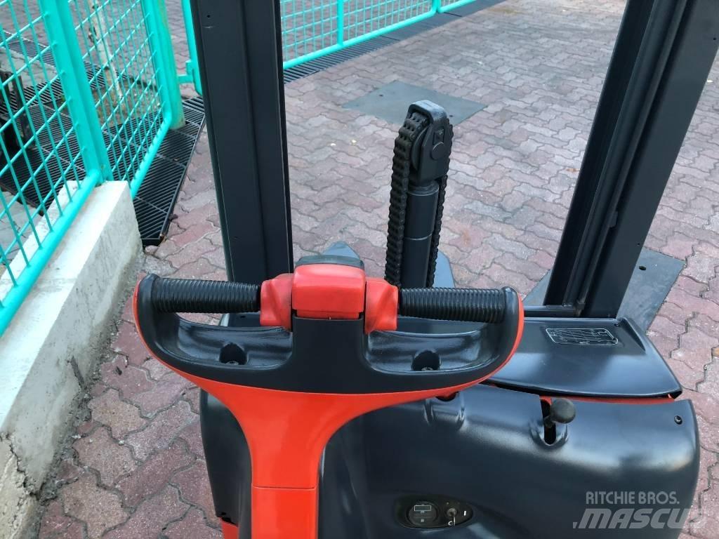 Linde L 12 V-3108 معدات التكديس الجوالة