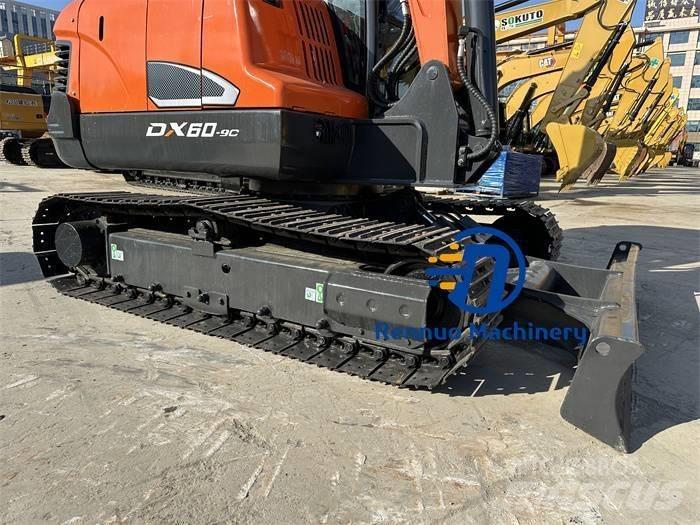 Doosan DX 60 حفارات صغيرة أقل من 7 طن (حفارات صغيرة)