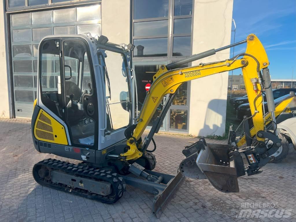 Wacker Neuson ET 18 حفارات زحافة