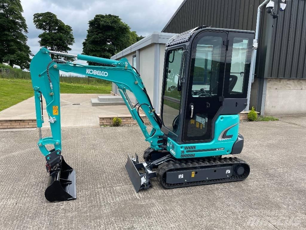 Kobelco SK17SR-3E حفارات صغيرة أقل من 7 طن (حفارات صغيرة)