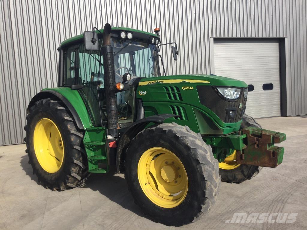 John Deere 6125M الجرارات
