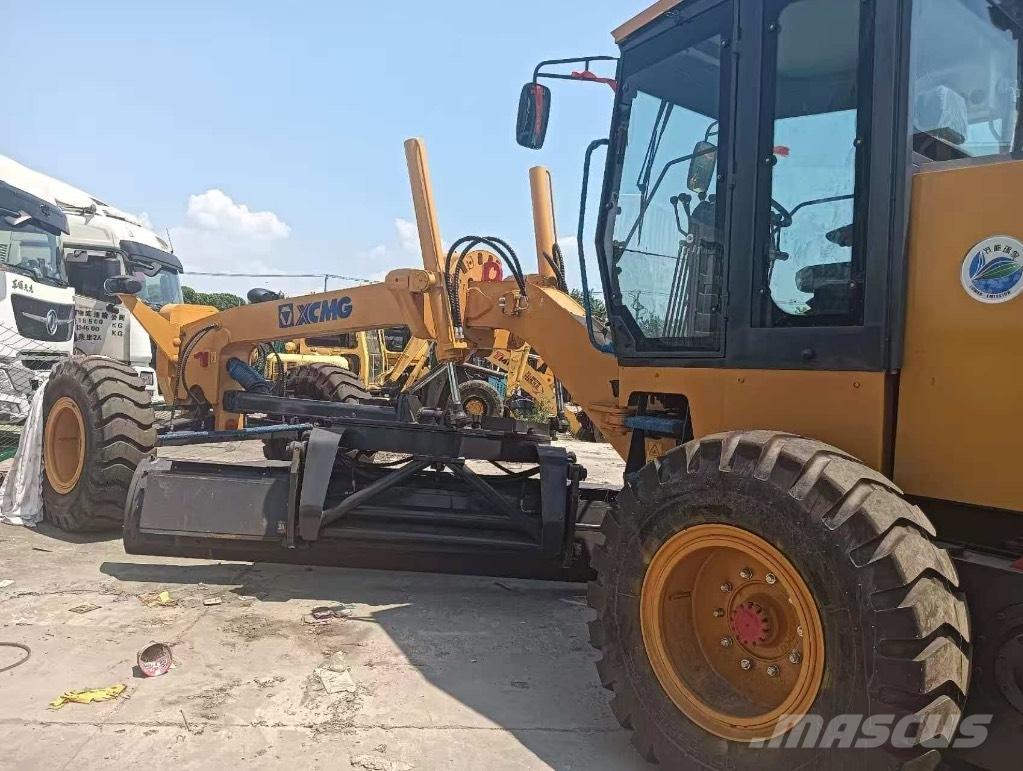 XCMG GR 180 معدات تمهيد الطرق