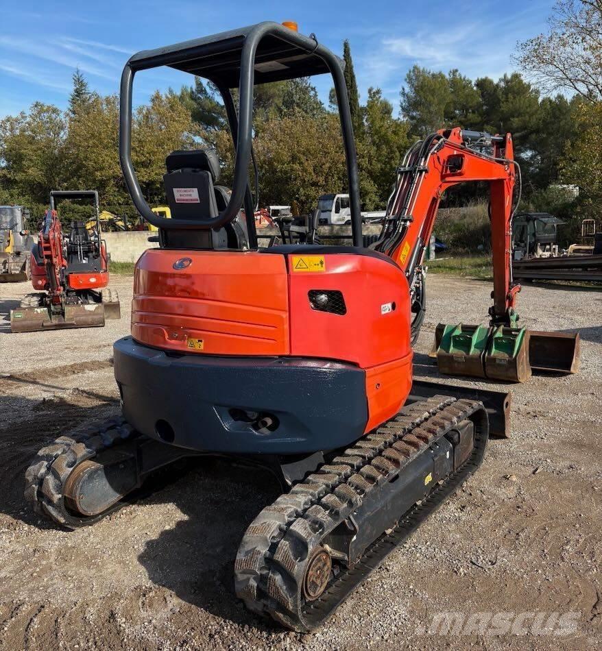 Kubota U 35-3 حفارات صغيرة أقل من 7 طن (حفارات صغيرة)