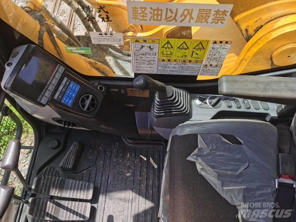 Komatsu PC 450-8 حفارات زحافة