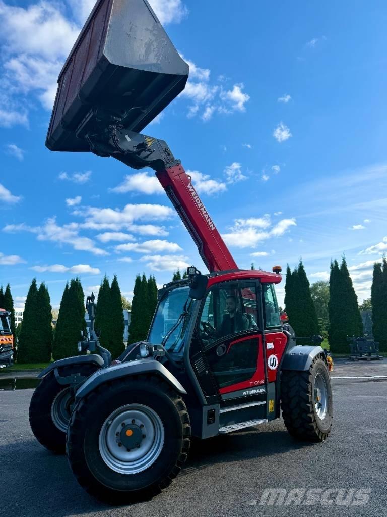 Weidemann T 7042 معدات مناولة لأغراض الزراعة