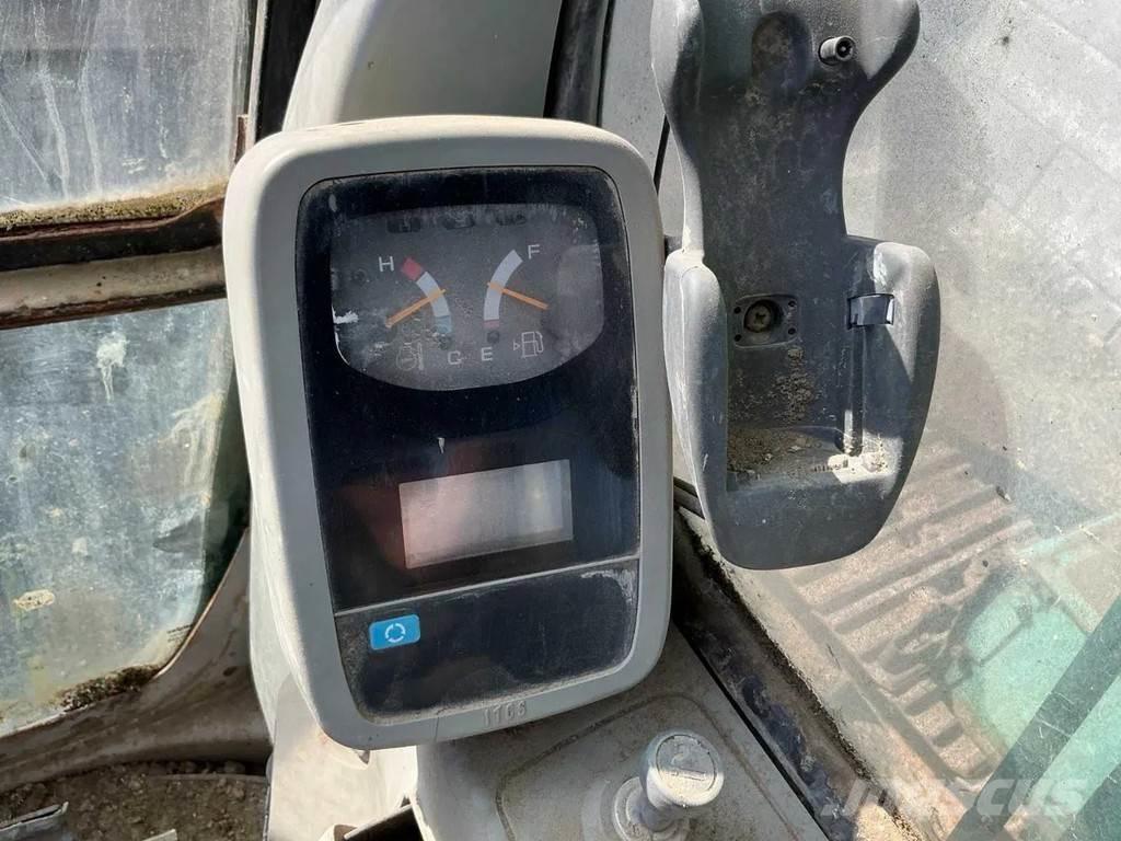 Kobelco SK235SR حفارات زحافة
