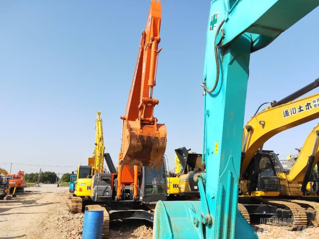 Hitachi ZX 240-3 حفارات زحافة