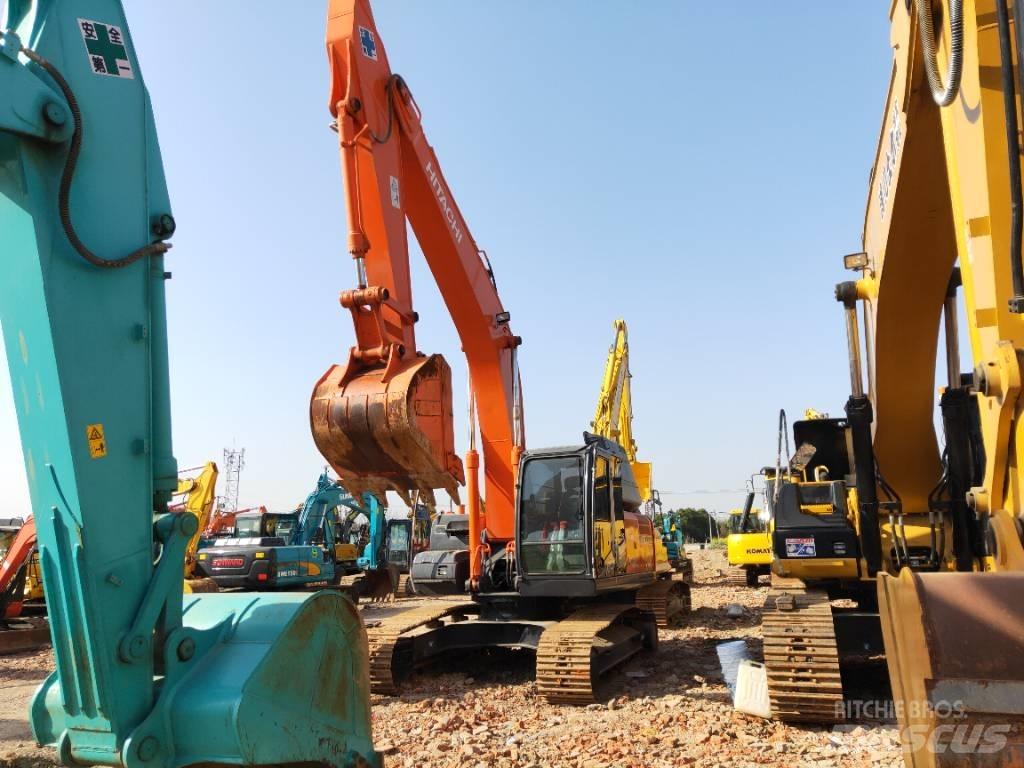 Hitachi ZX 240-3 حفارات زحافة