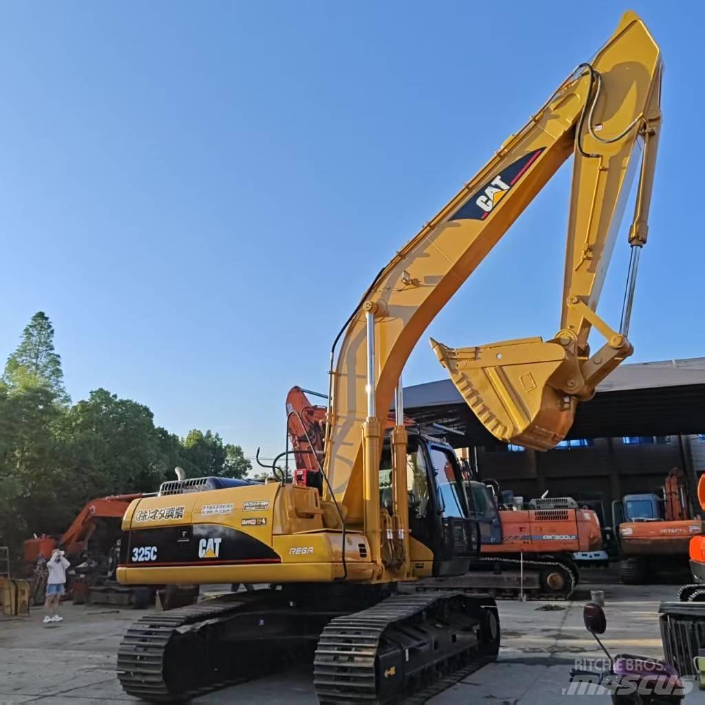 CAT 325 CL حفارات زحافة