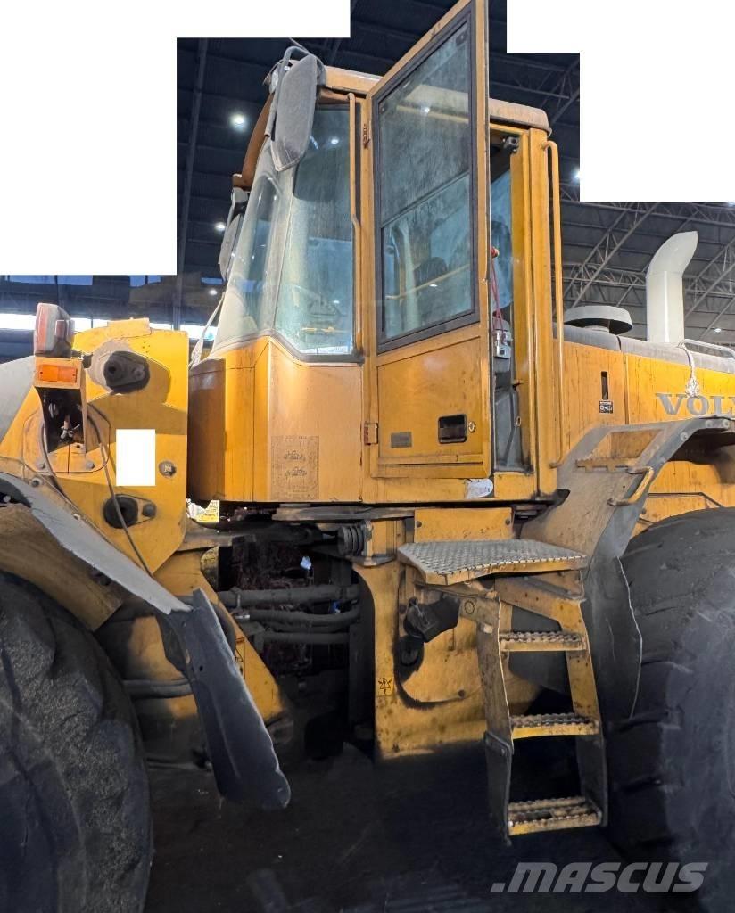 Volvo L 120 E لوادر بعجل