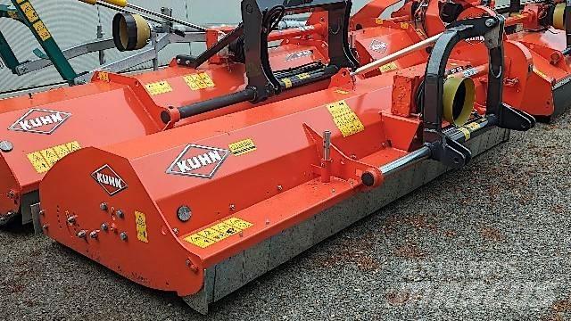 Kuhn BP 28 جزازات وأغطية المراعي