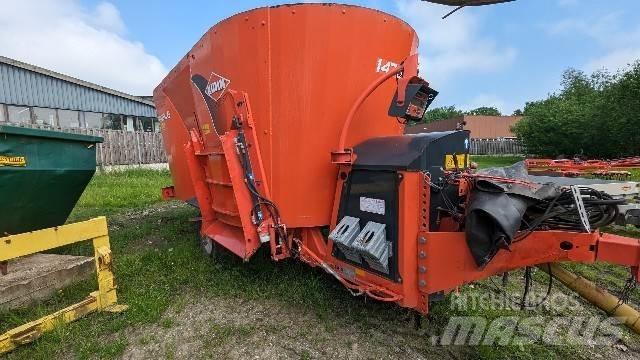 Kuhn Profile 1470 علافات ماشية