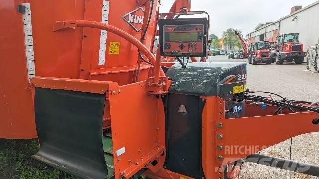 Kuhn Profile 2CL علافات ماشية