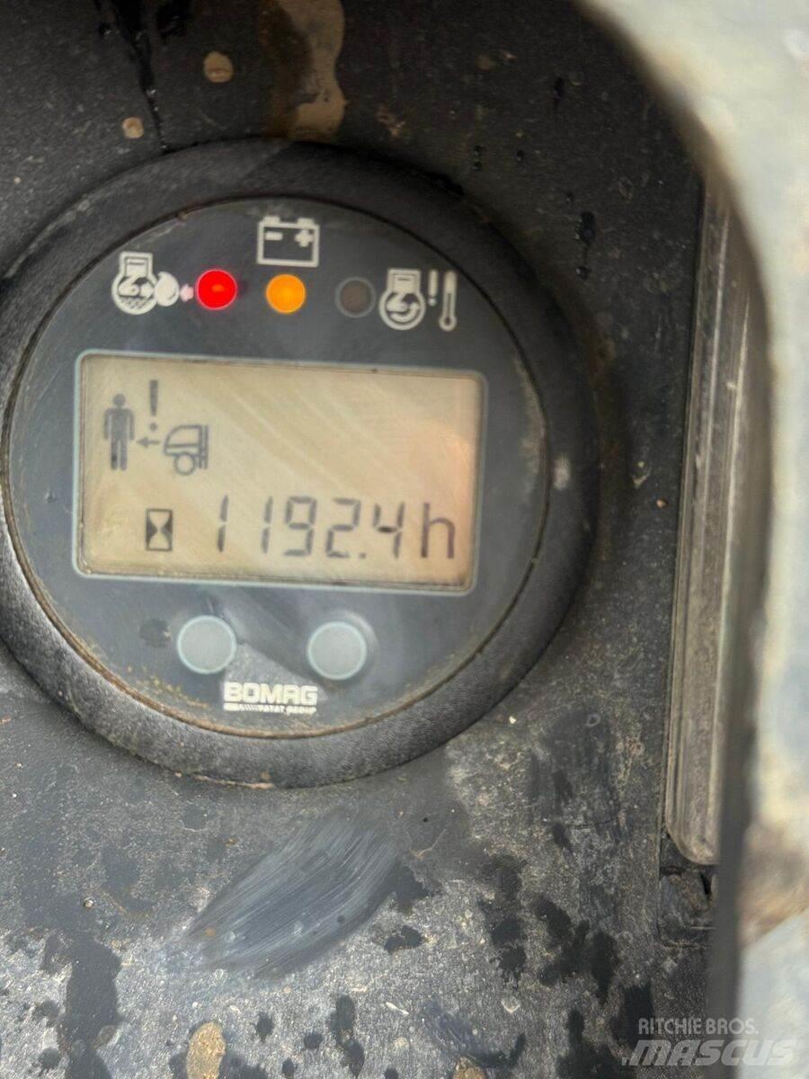 Bomag  ضاغطات التربة