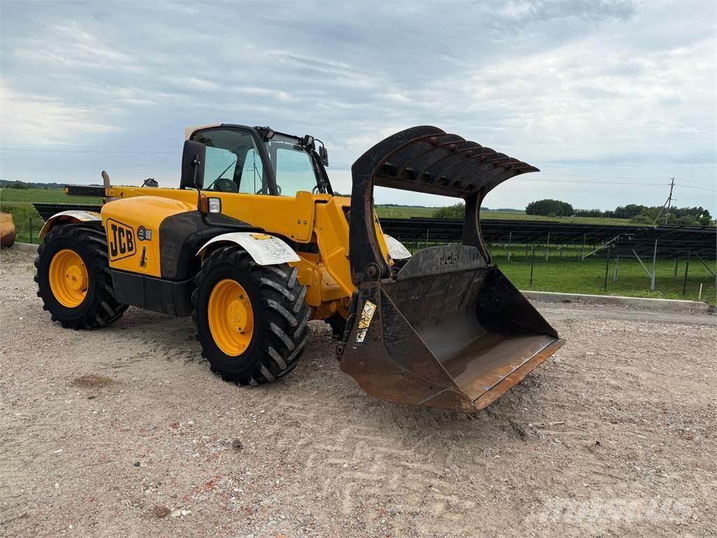 JCB  مناولات متداخلة