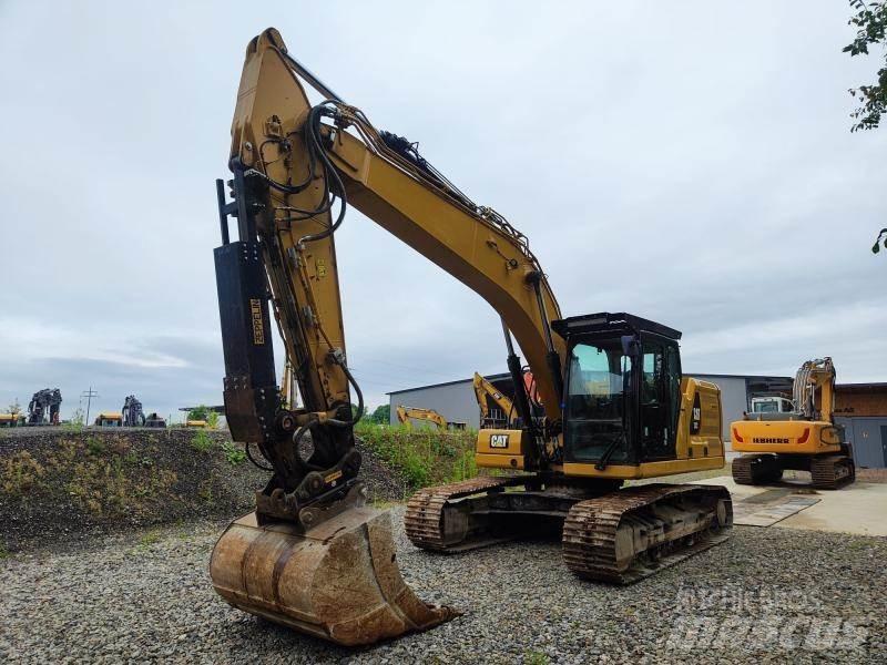 CAT 323 (07B) حفارات زحافة